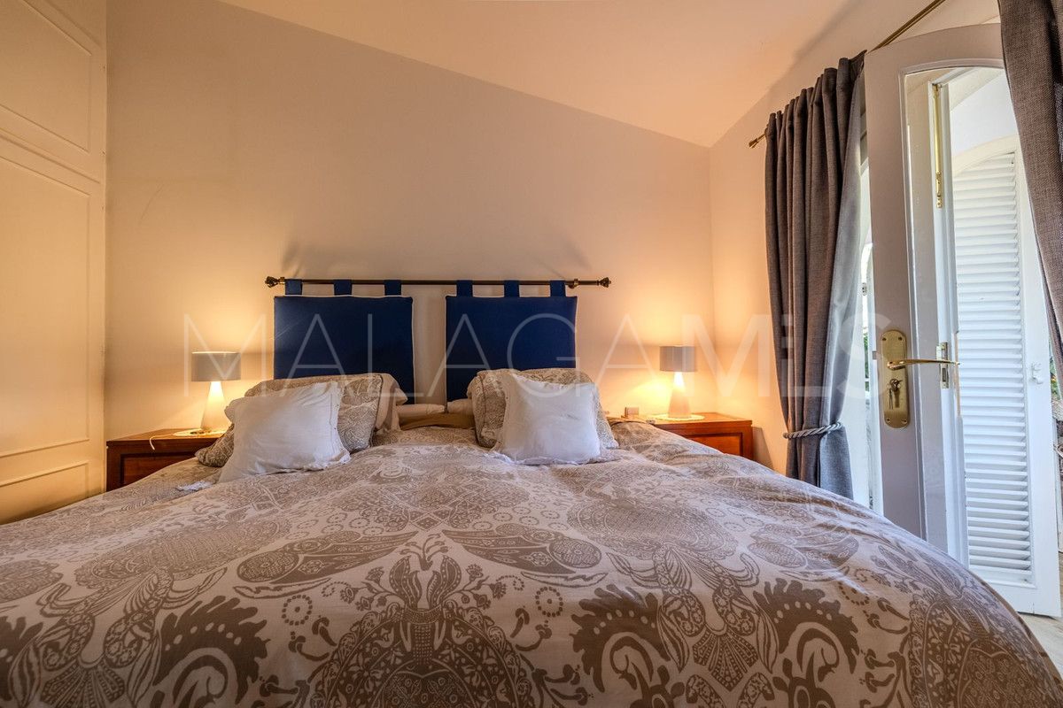 For sale 5 bedrooms villa in Marbella City