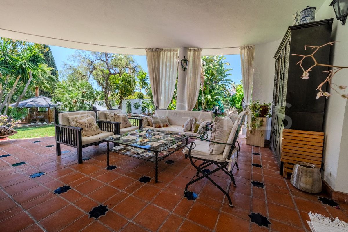 For sale 5 bedrooms villa in Marbella City