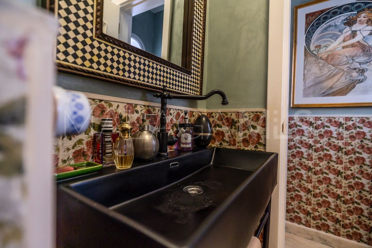 For sale 5 bedrooms villa in Marbella City