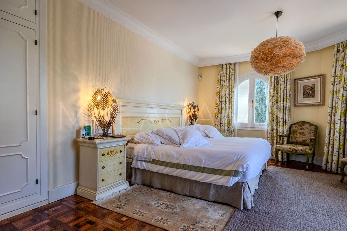 For sale 5 bedrooms villa in Marbella City