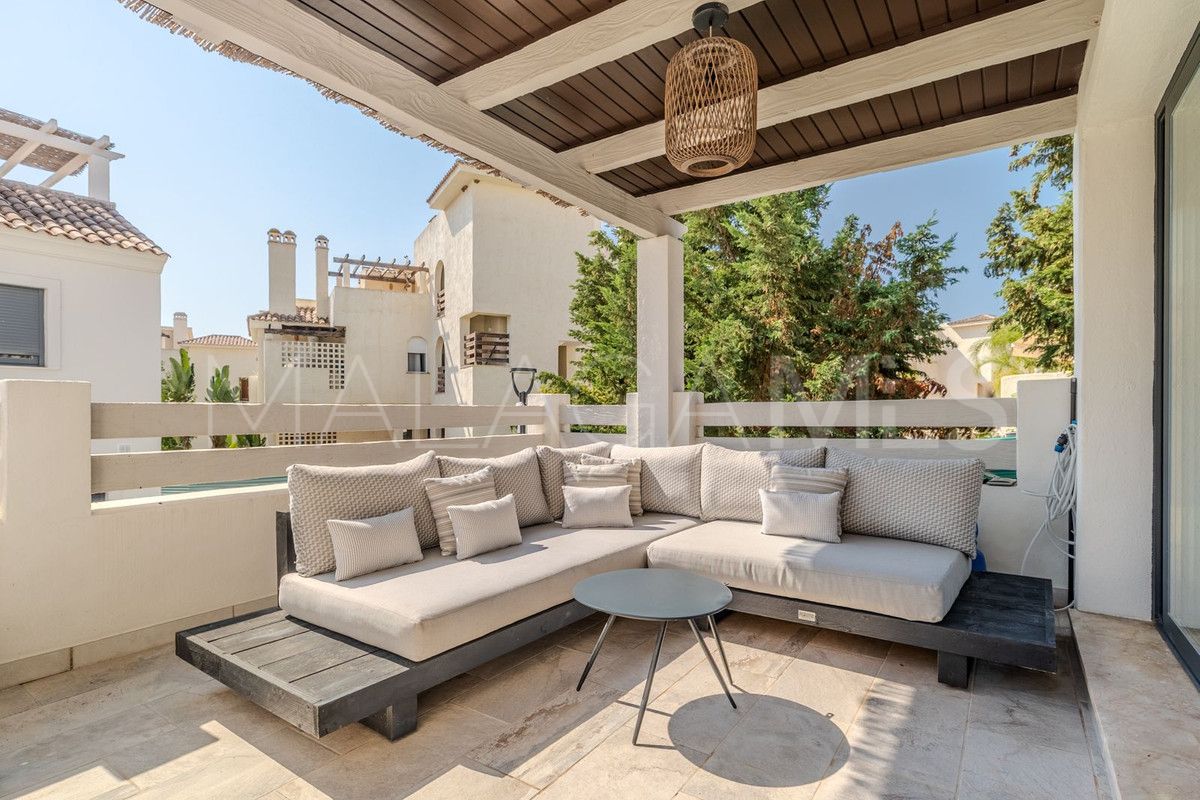 Town house for sale in Estepona with 3 bedrooms