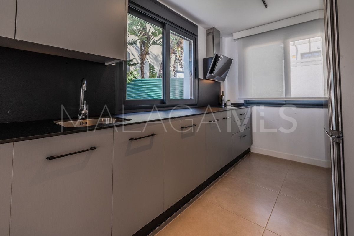 Town house for sale in Estepona with 3 bedrooms