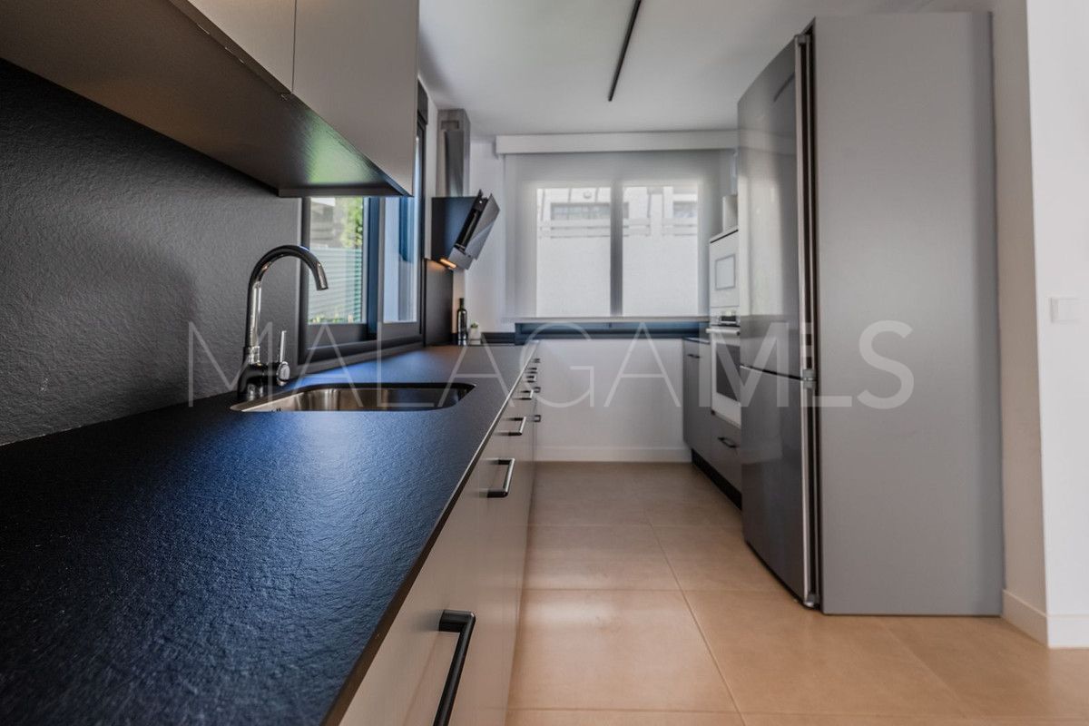 Town house for sale in Estepona with 3 bedrooms