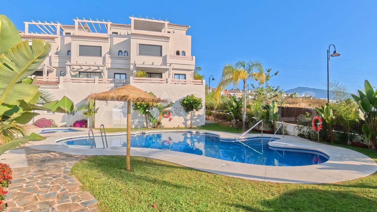 Buy adosado in Estepona de 3 bedrooms