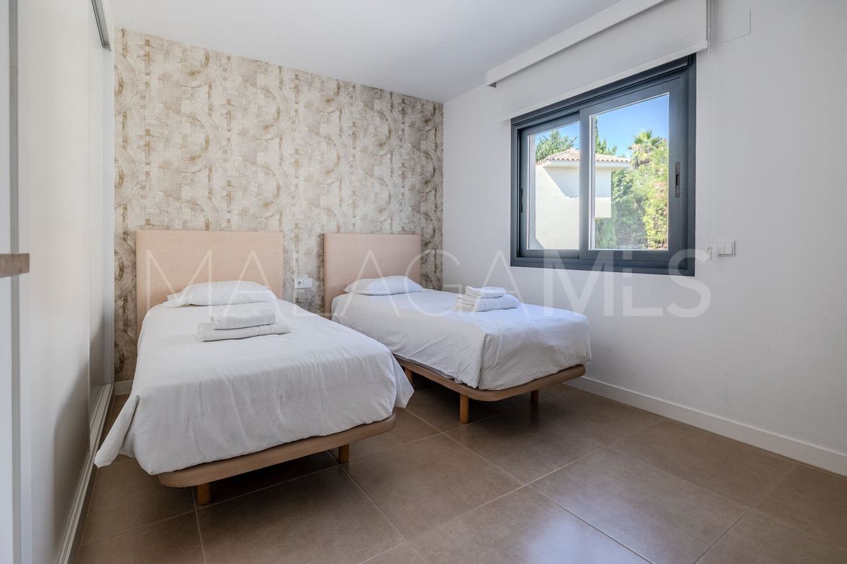 Town house for sale in Estepona with 3 bedrooms