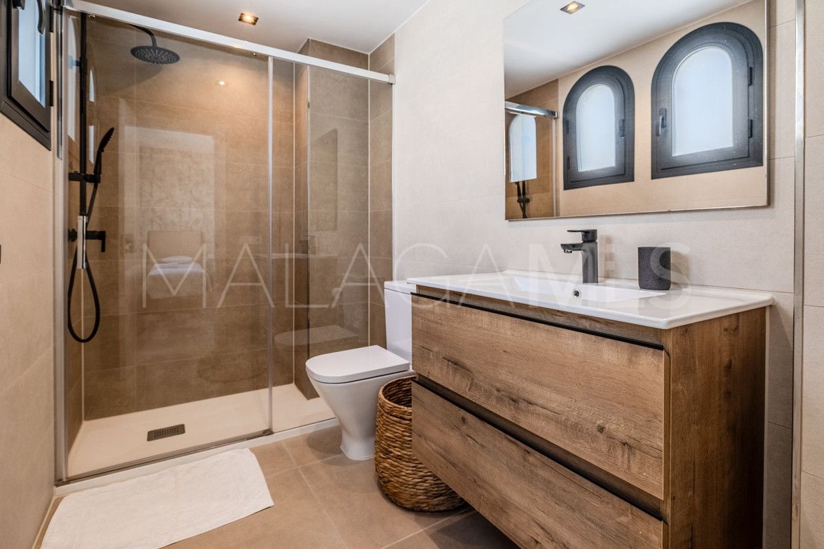 Town house for sale in Estepona with 3 bedrooms