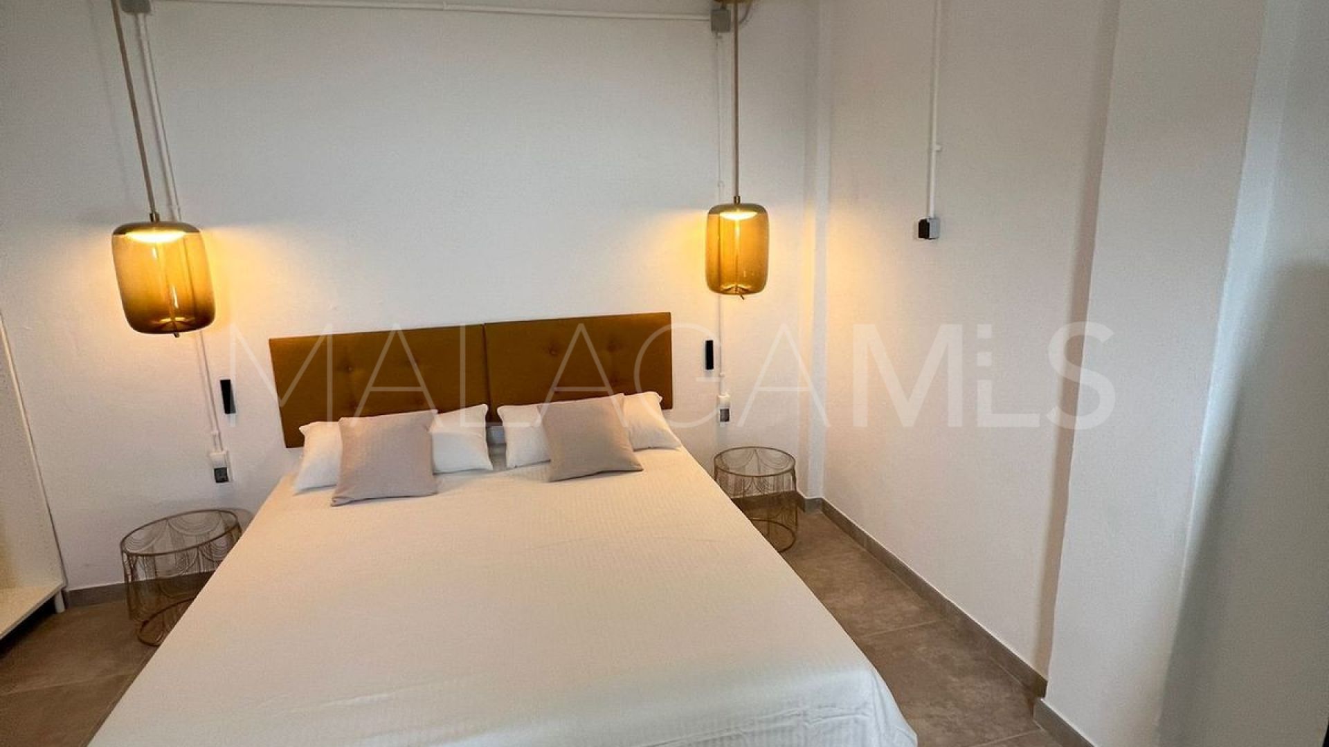 Apartamento planta baja for sale in Istan de 2 bedrooms