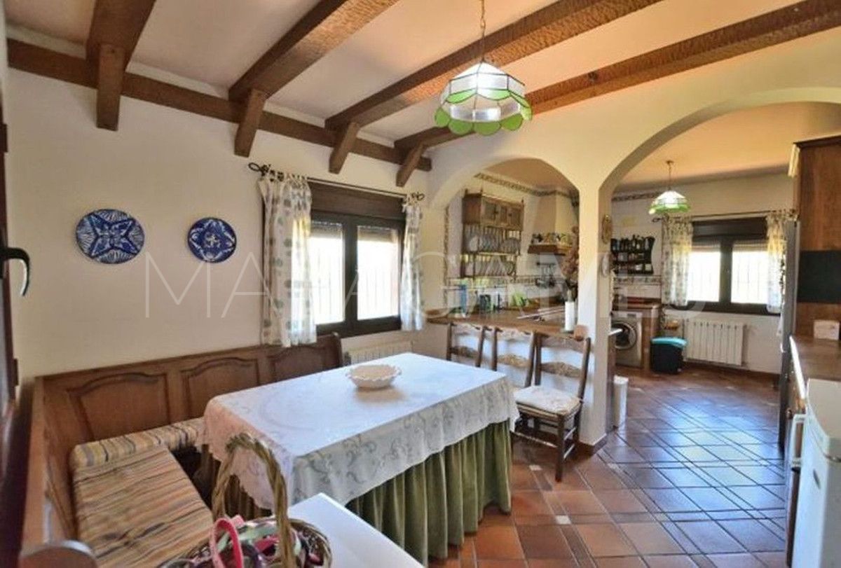 Finca for sale in Arriate