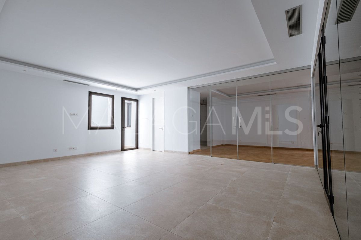 Villa for sale in Marbella Golden Mile