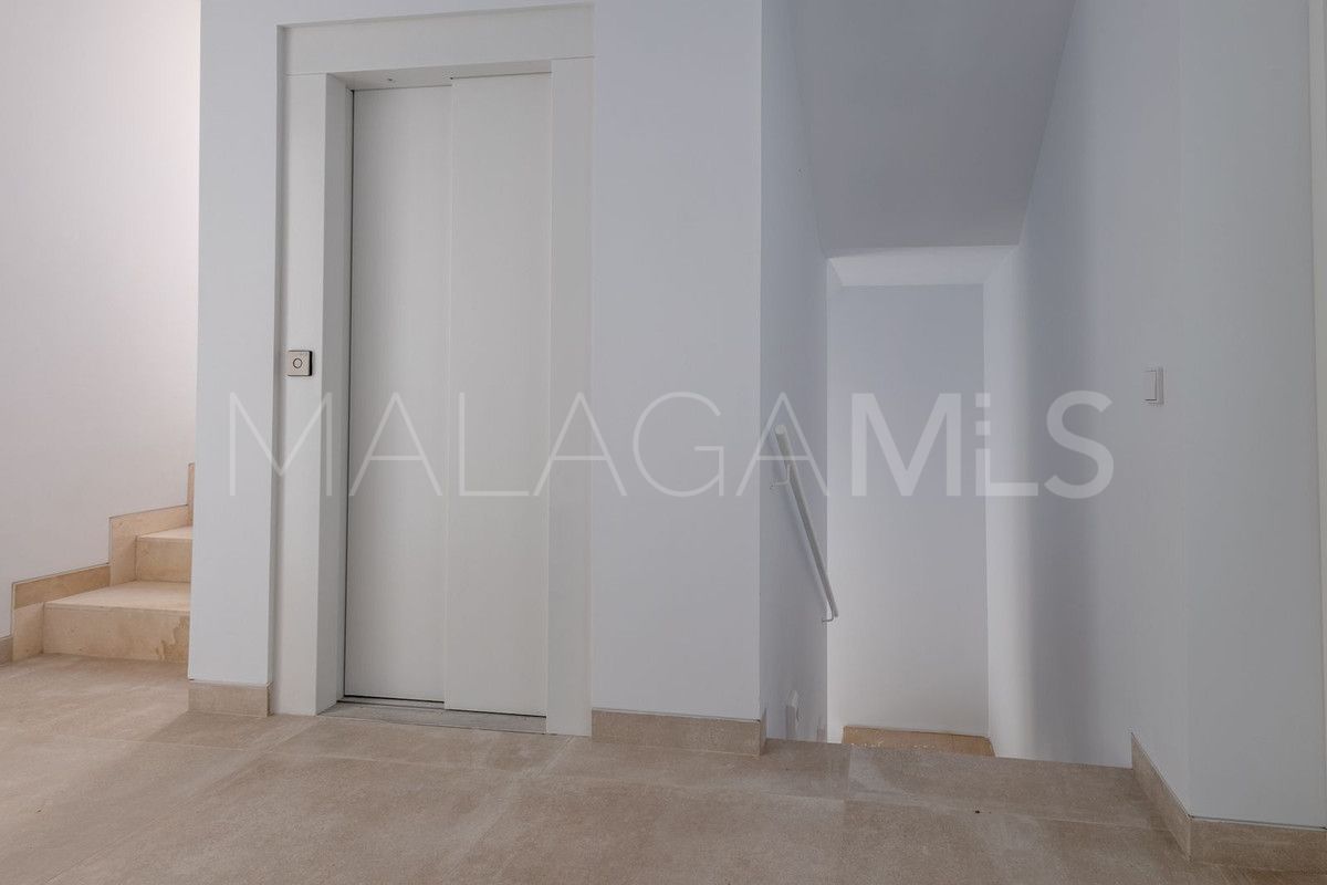 Villa for sale in Marbella Golden Mile