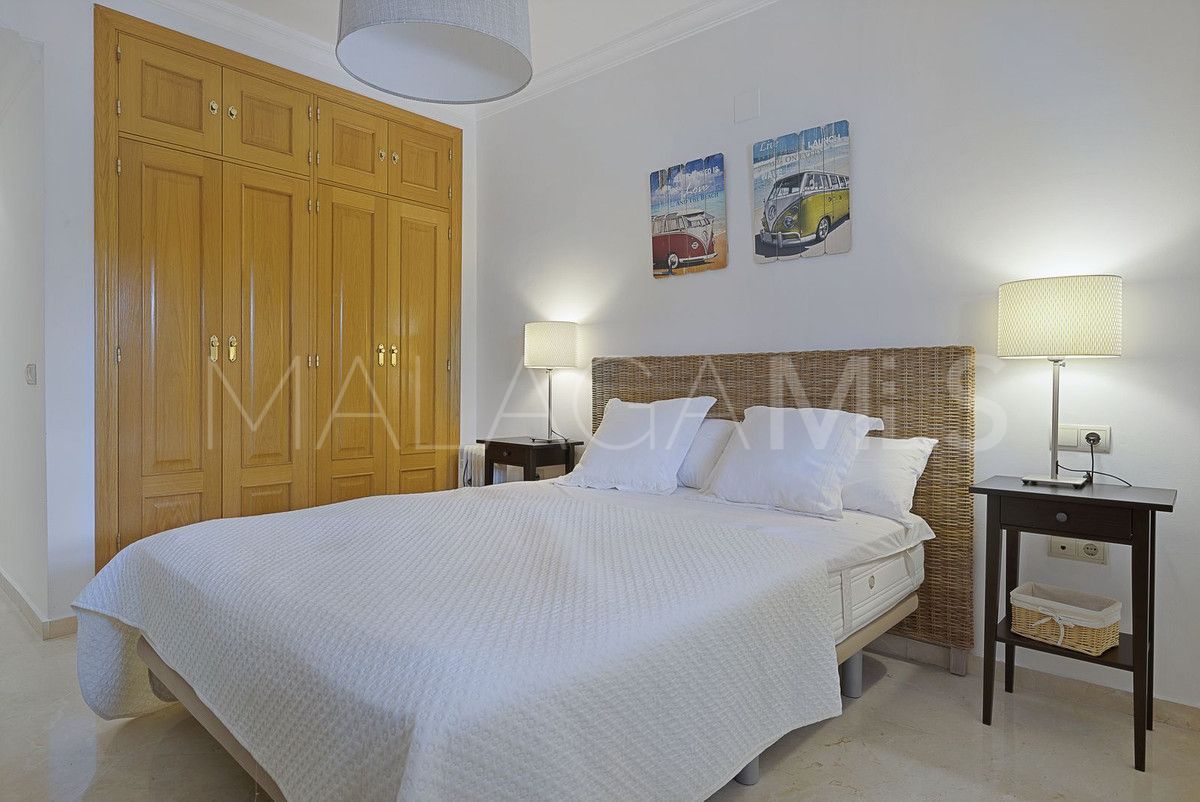 San Pedro de Alcantara, apartamento planta baja a la venta de 3 bedrooms