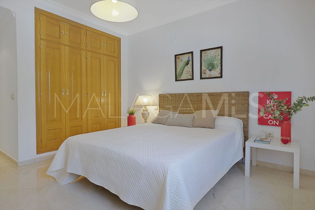 San Pedro de Alcantara, apartamento planta baja a la venta de 3 bedrooms