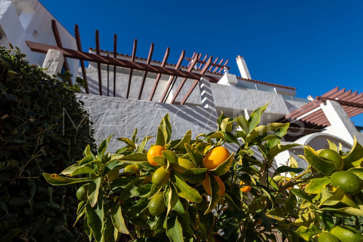 Lägenhet for sale in Nueva Andalucia