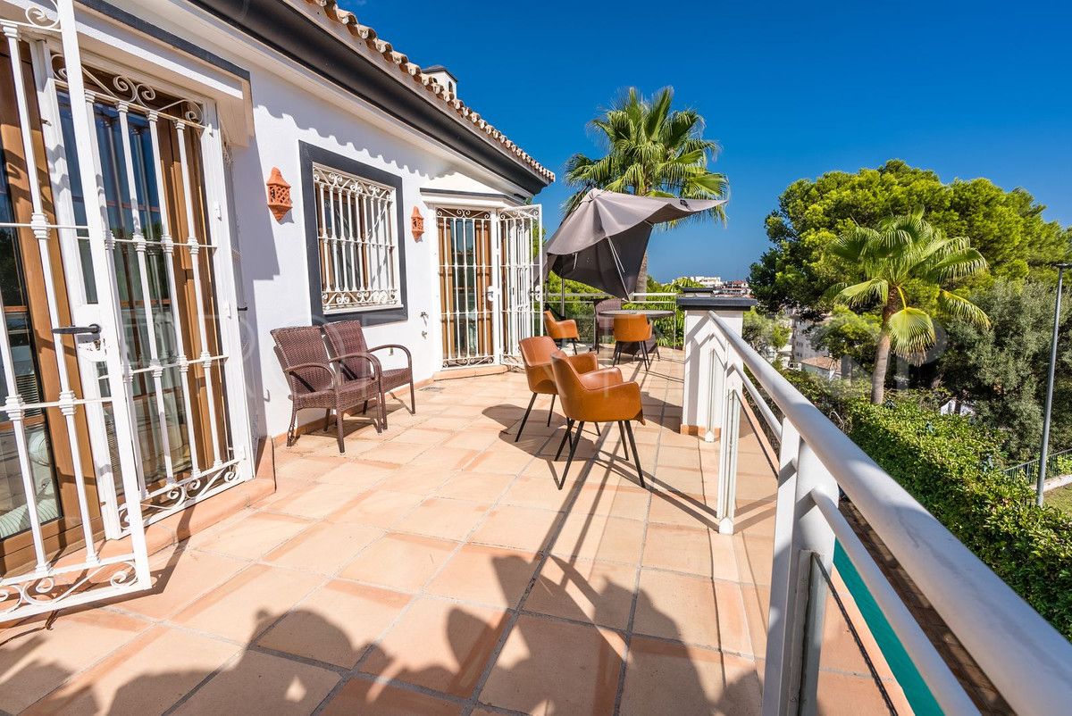 Villa en venta en Marbella Ciudad con 5 dormitorios