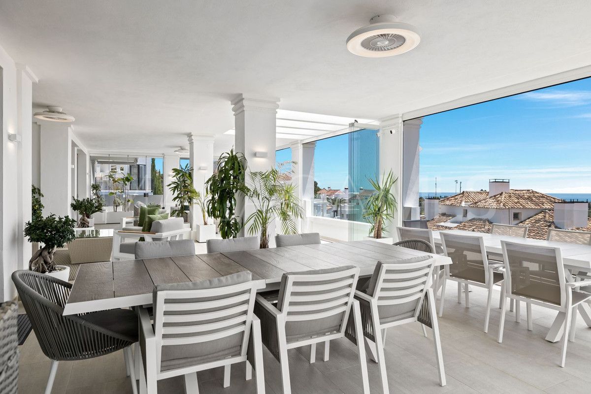 Markplanslägenhet for sale in Nueva Andalucia