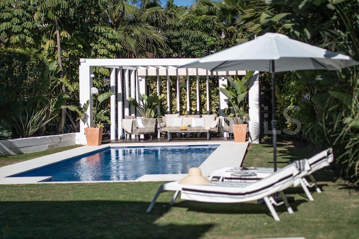 Villa in Las Brisas del Golf for sale