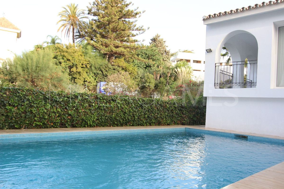 Villa for sale in El Rosario