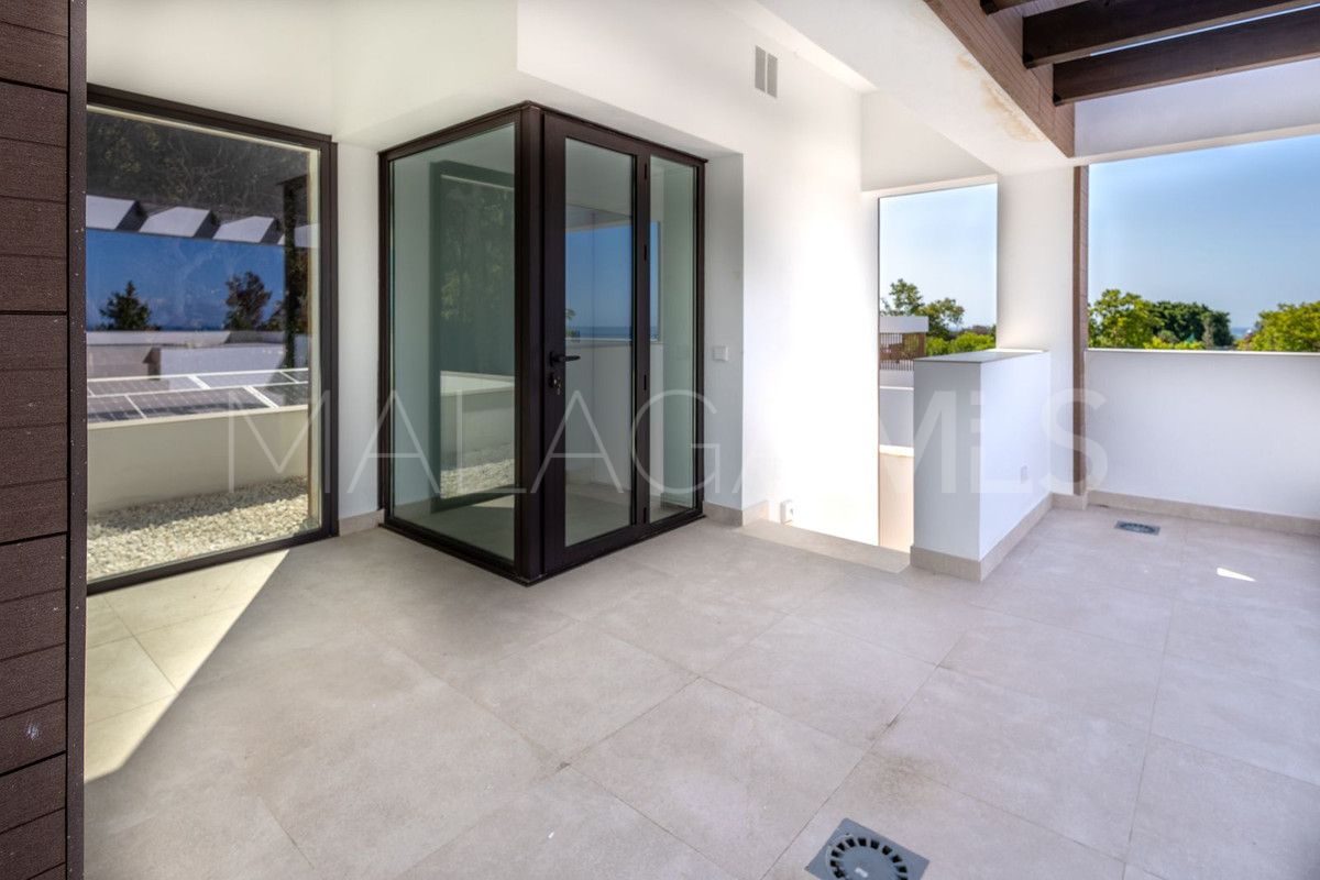 Villa with 4 bedrooms for sale in Marbella Golden Mile