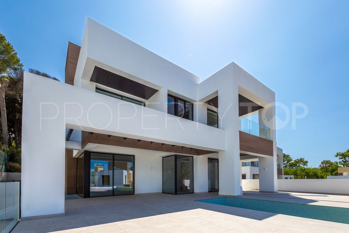 Comprar villa en Marbella Golden Mile con 4 dormitorios