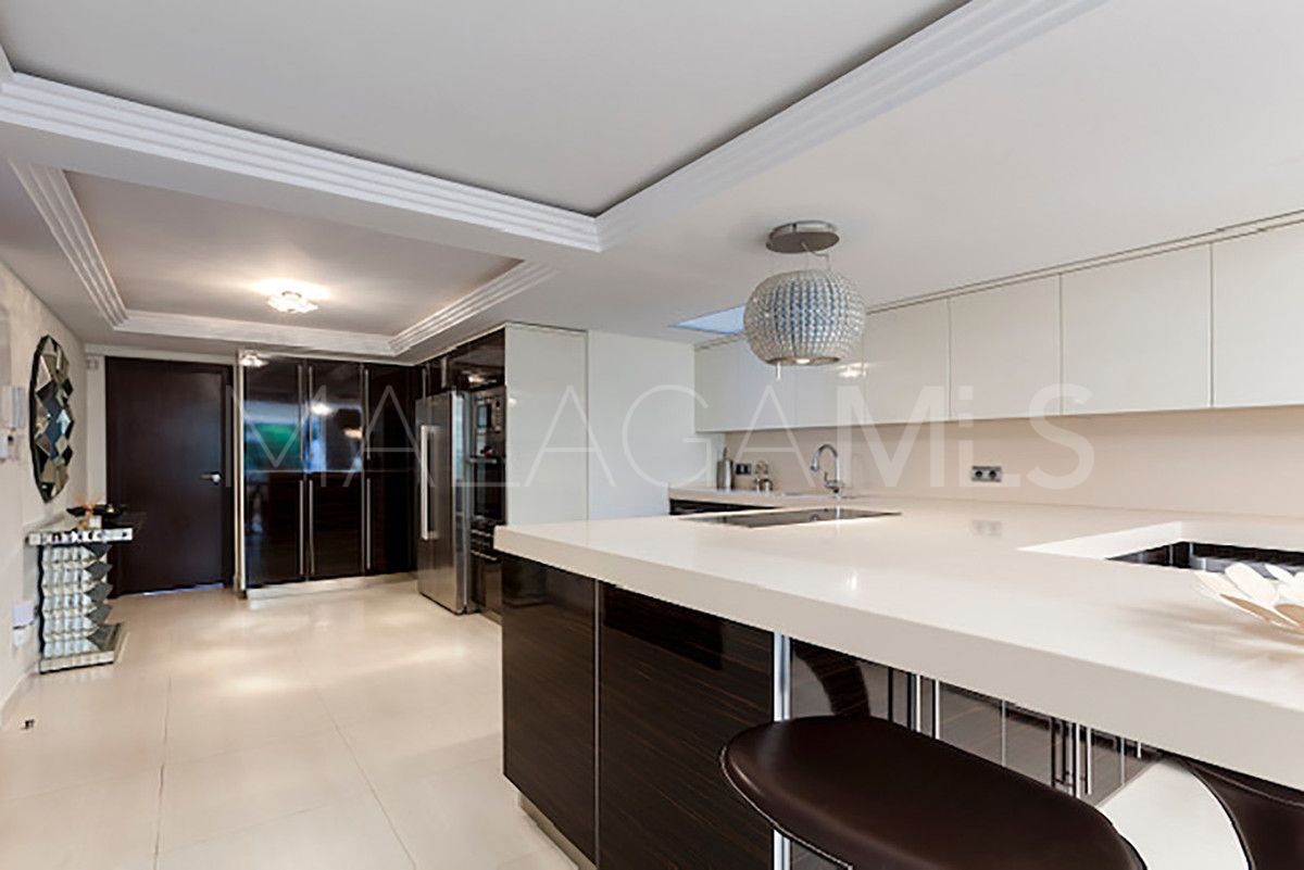 Villa for sale in Marbella - Puerto Banus