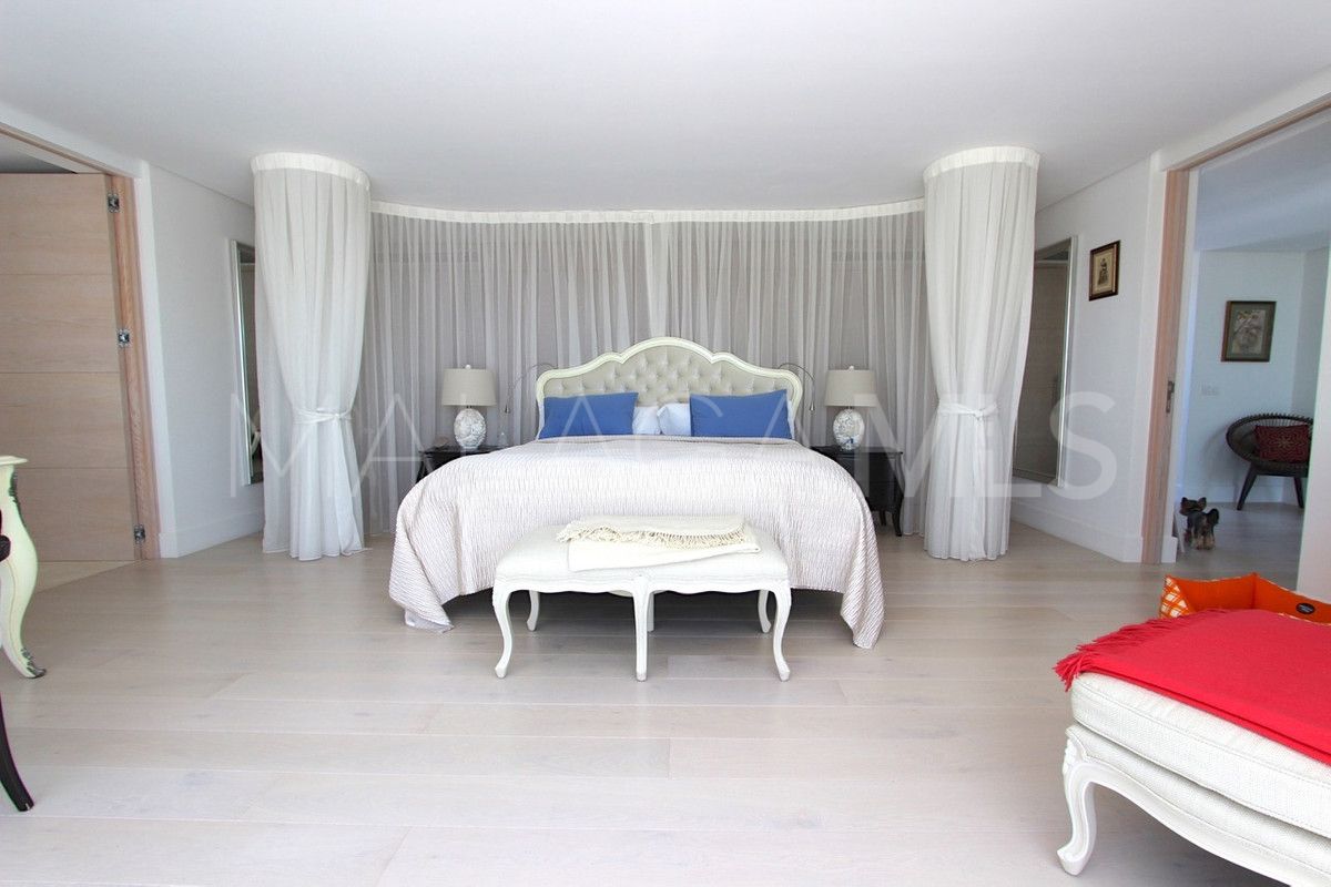 Penthouse for sale in Marbella - Puerto Banus with 3 bedrooms