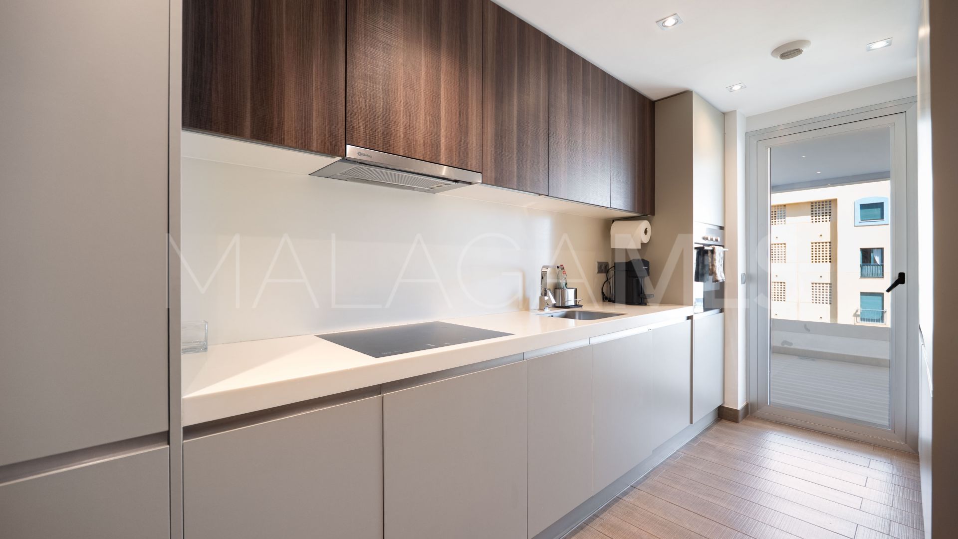 Buy Ático de 3 bedrooms in San Pedro de Alcantara