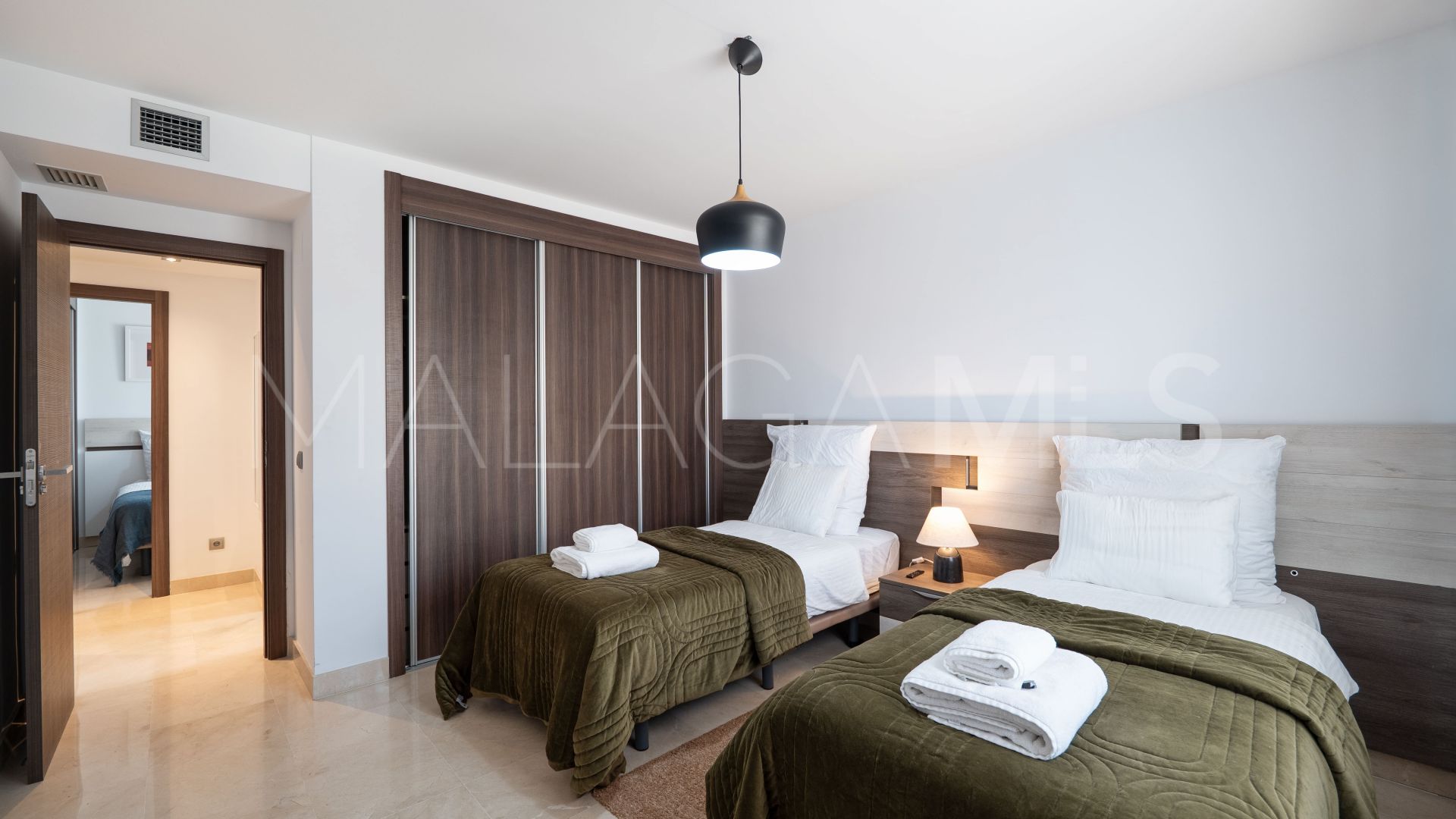 Buy Ático de 3 bedrooms in San Pedro de Alcantara