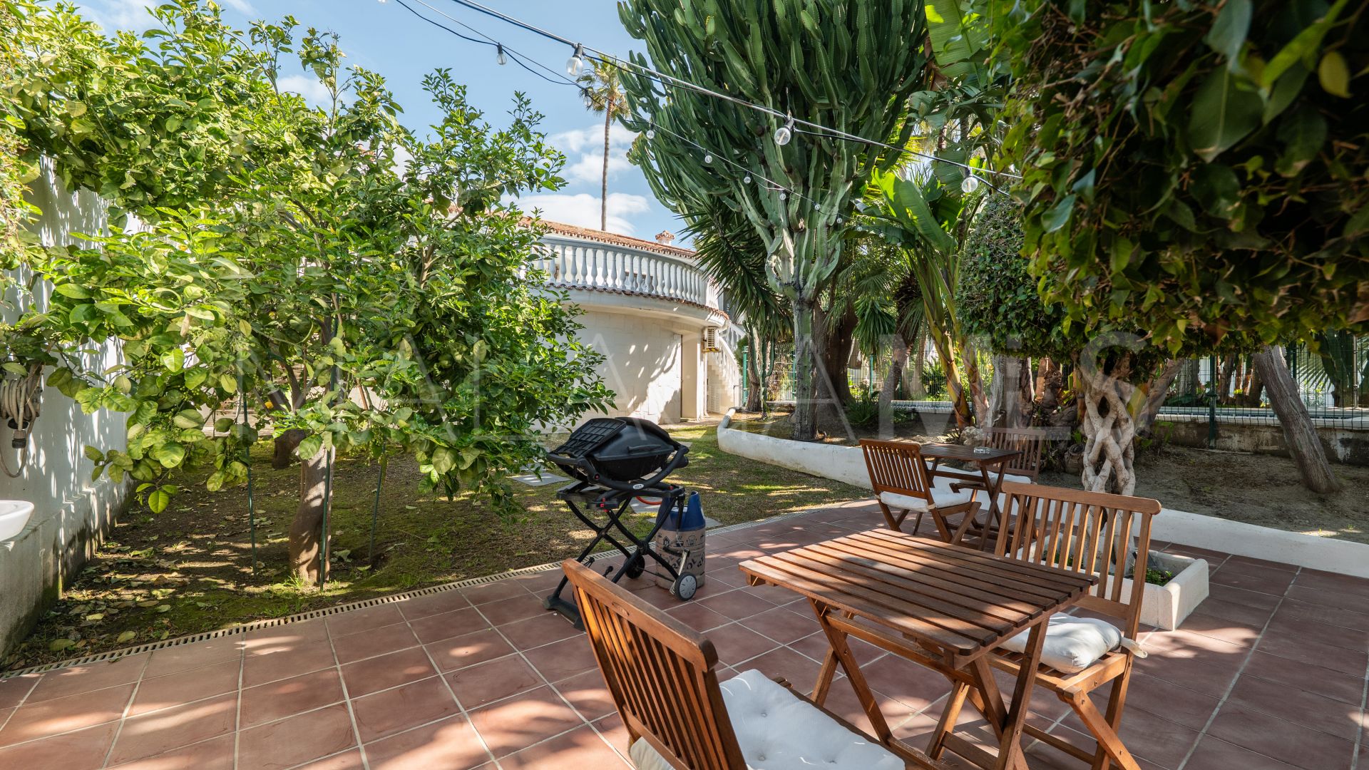 Villa for sale in Rio Real