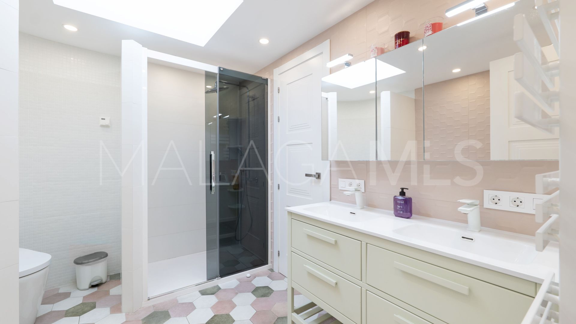 Villa for sale in Rio Real