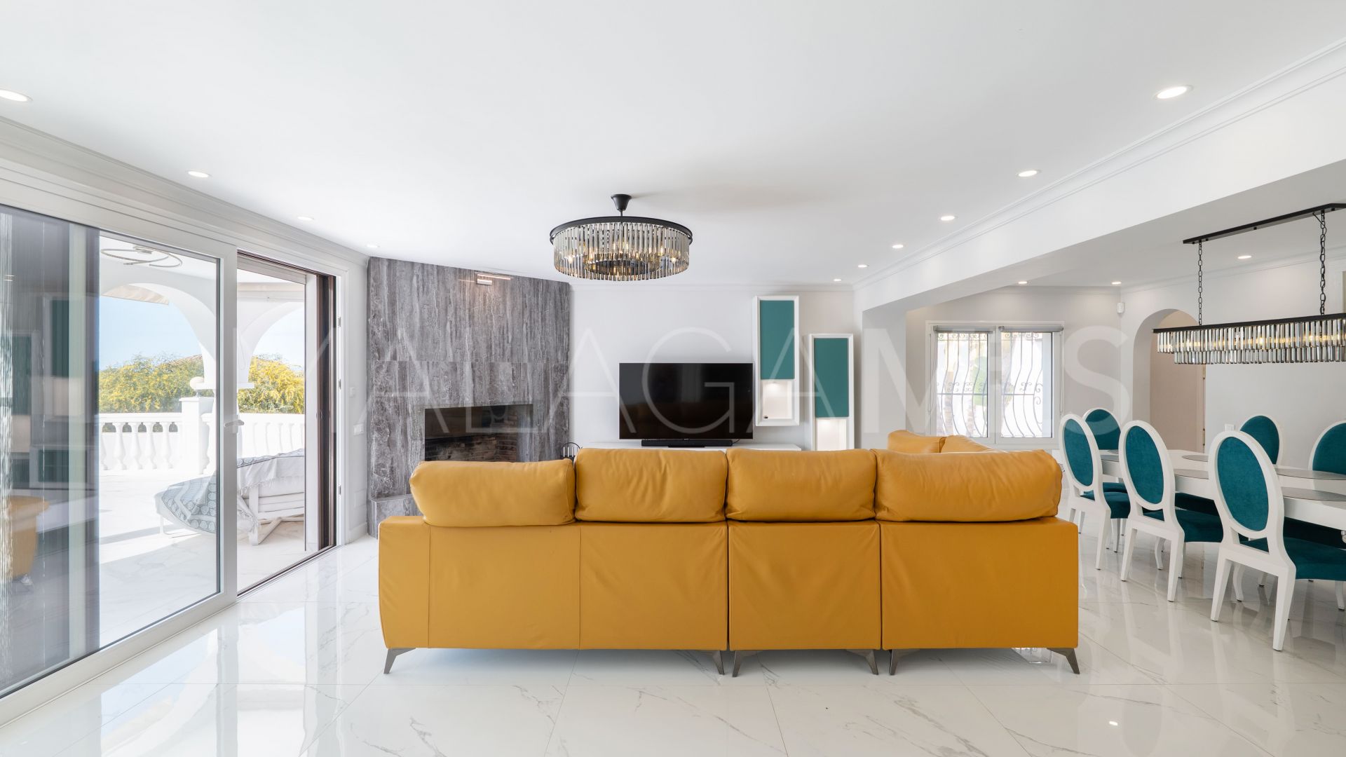 Villa for sale in Rio Real