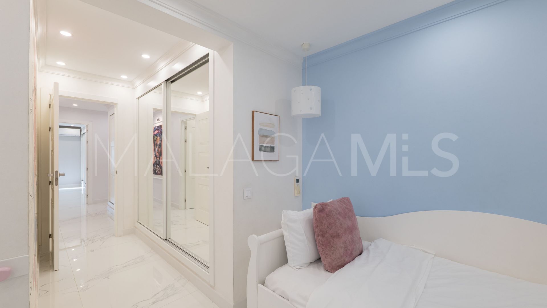 Villa for sale in Rio Real