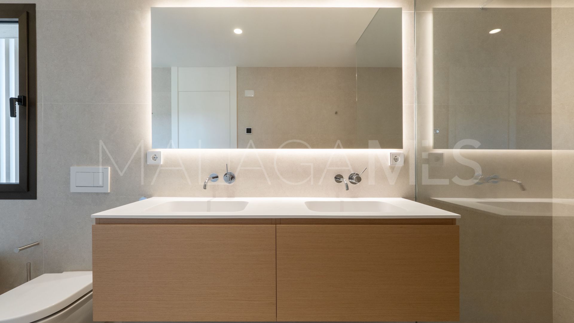 Se vende apartamento with 4 bedrooms in Real de La Quinta