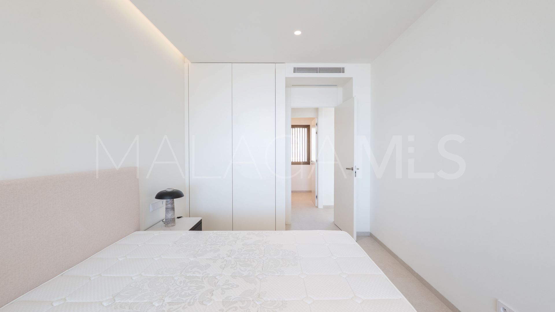 Se vende apartamento with 4 bedrooms in Real de La Quinta