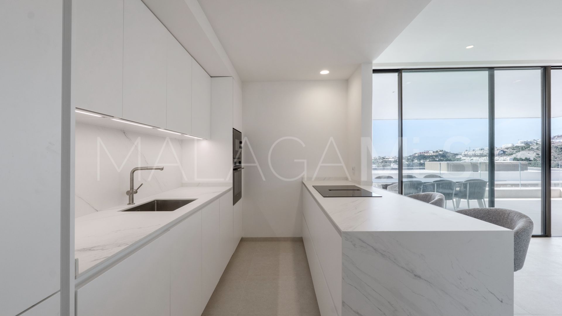 Se vende apartamento with 4 bedrooms in Real de La Quinta