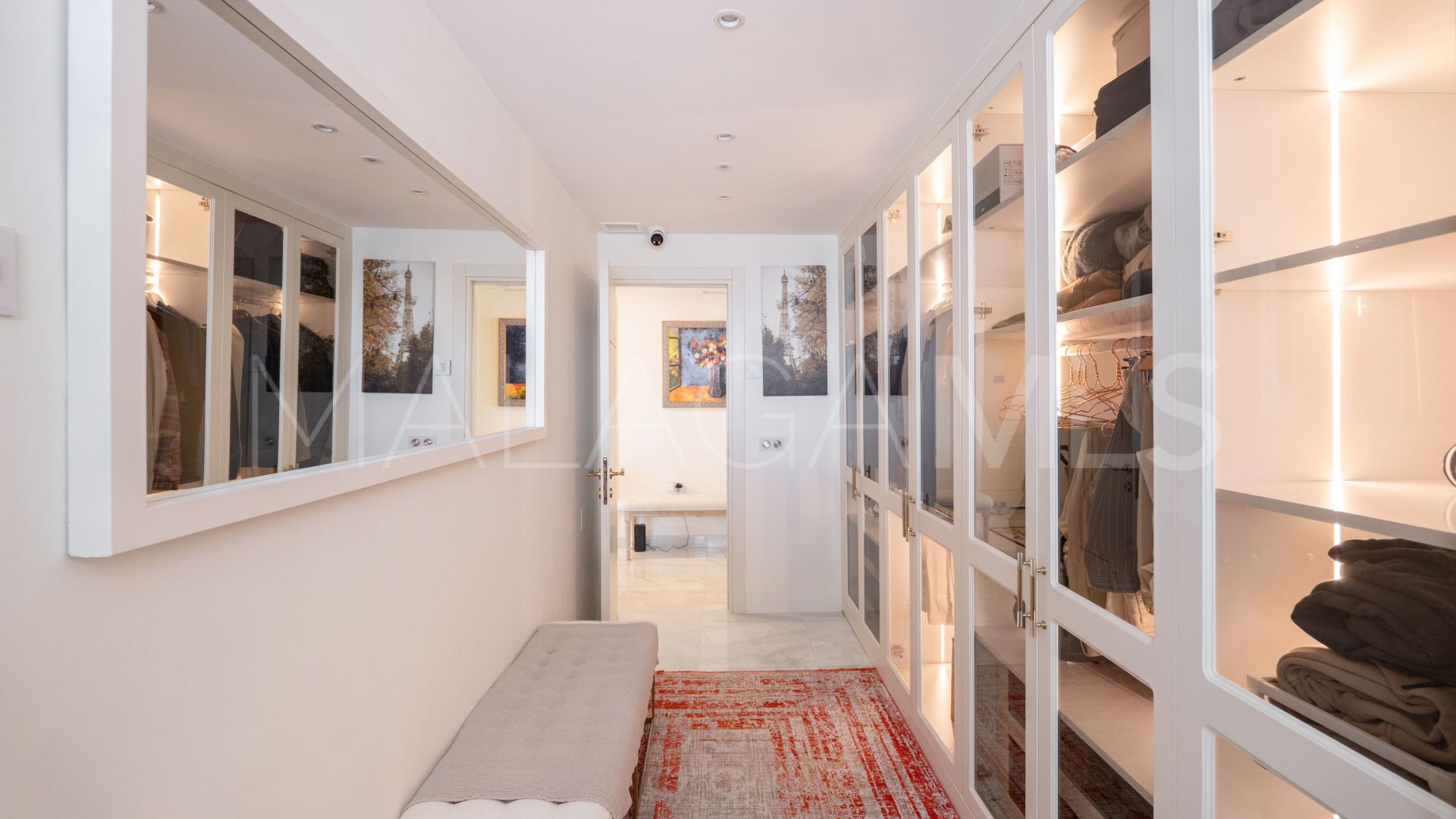 Apartamento with 2 bedrooms a la venta in Marina Banus