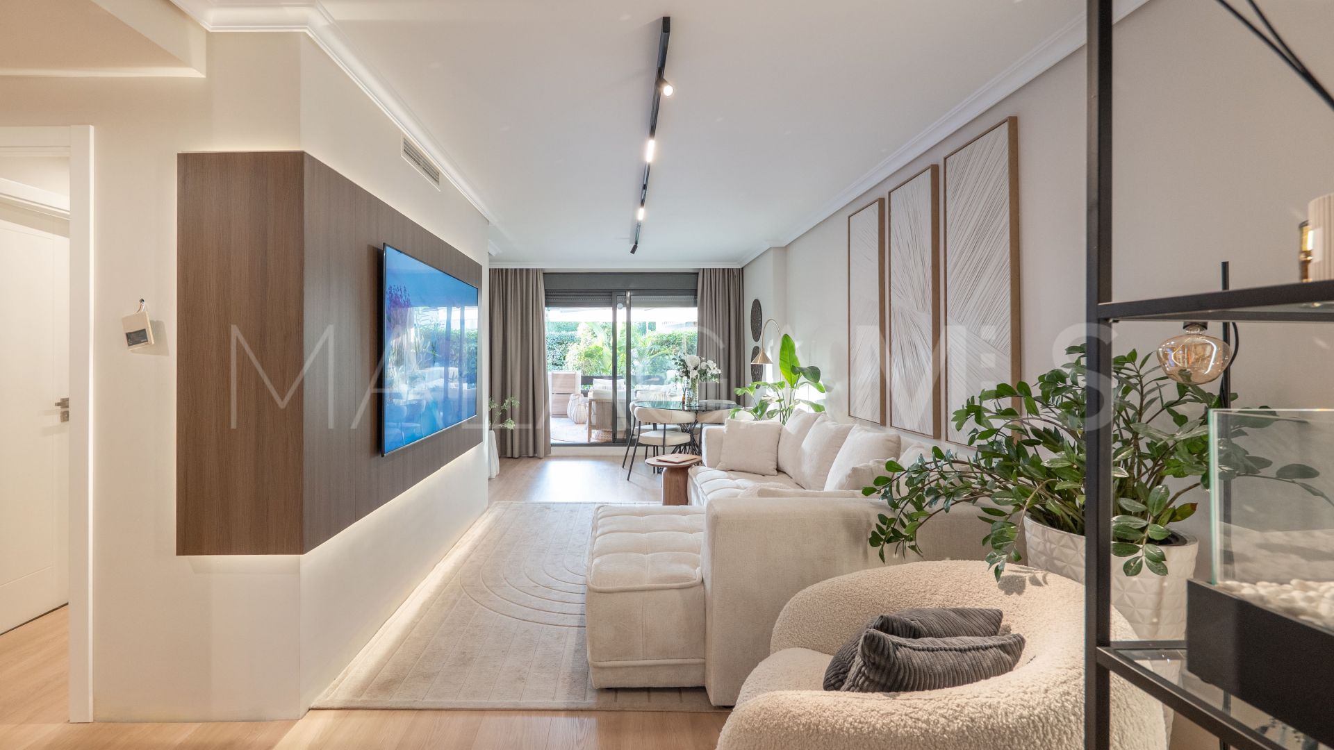 Selwo, apartamento planta baja a la venta de 2 bedrooms