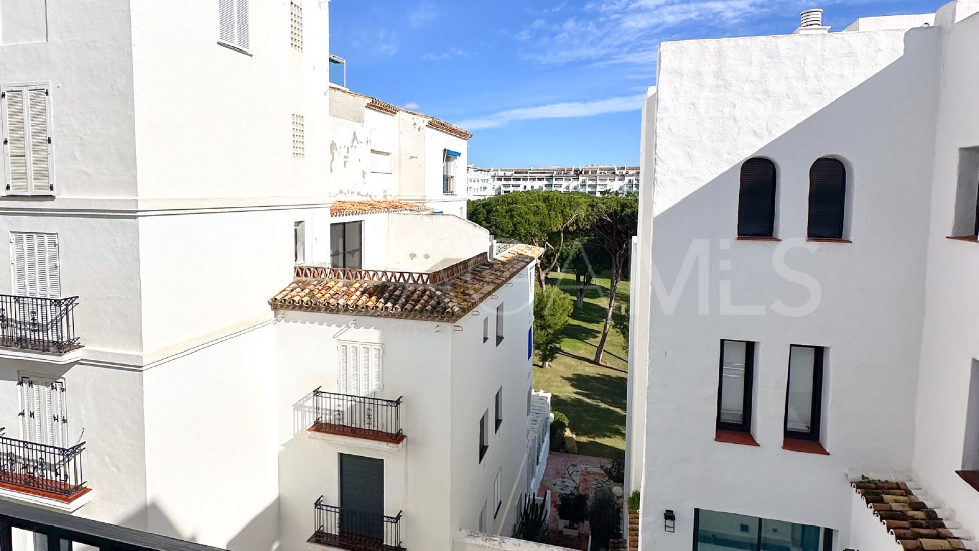 Lägenhet for sale in Playas del Duque