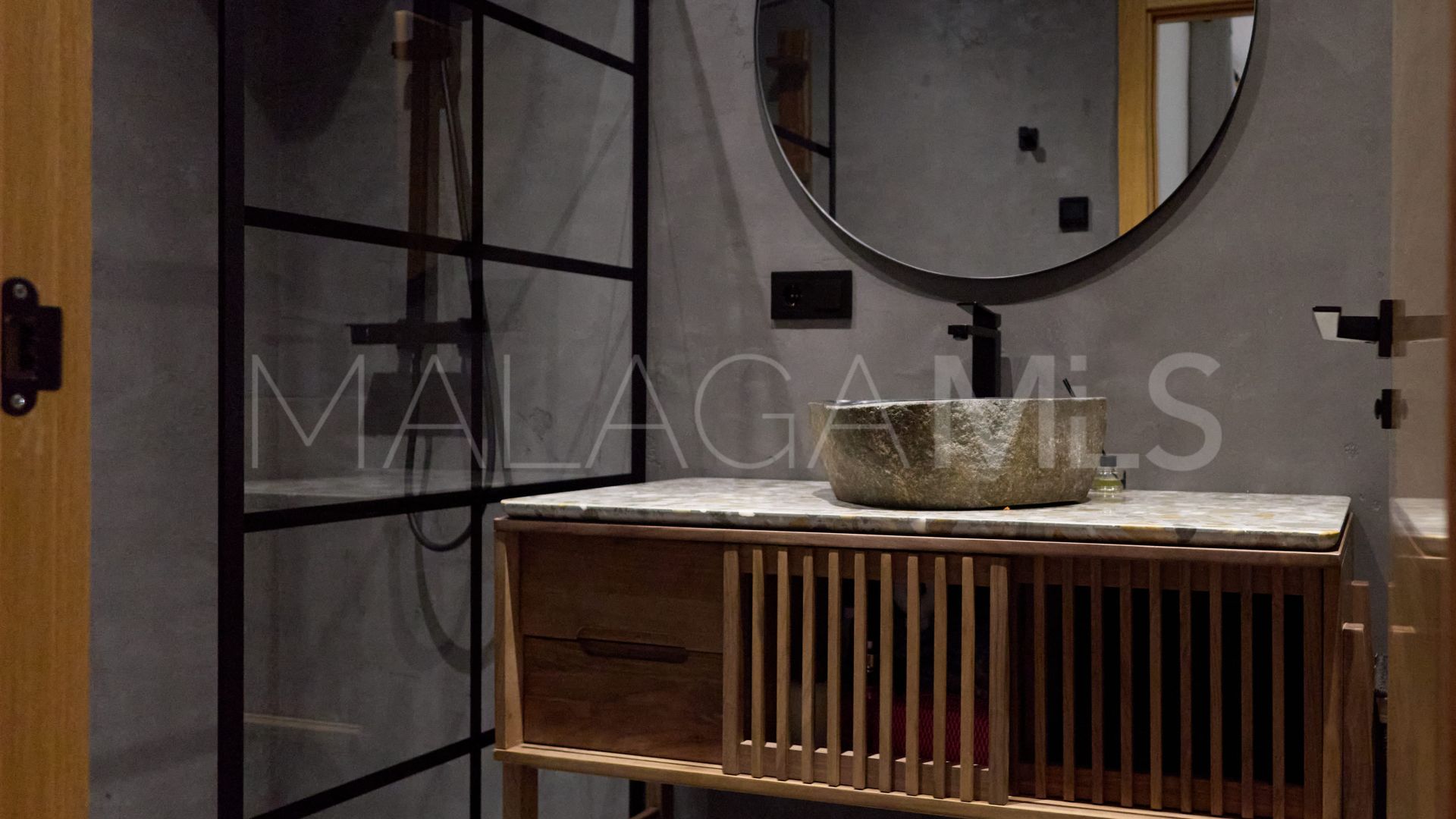 Lägenhet for sale in Playas del Duque