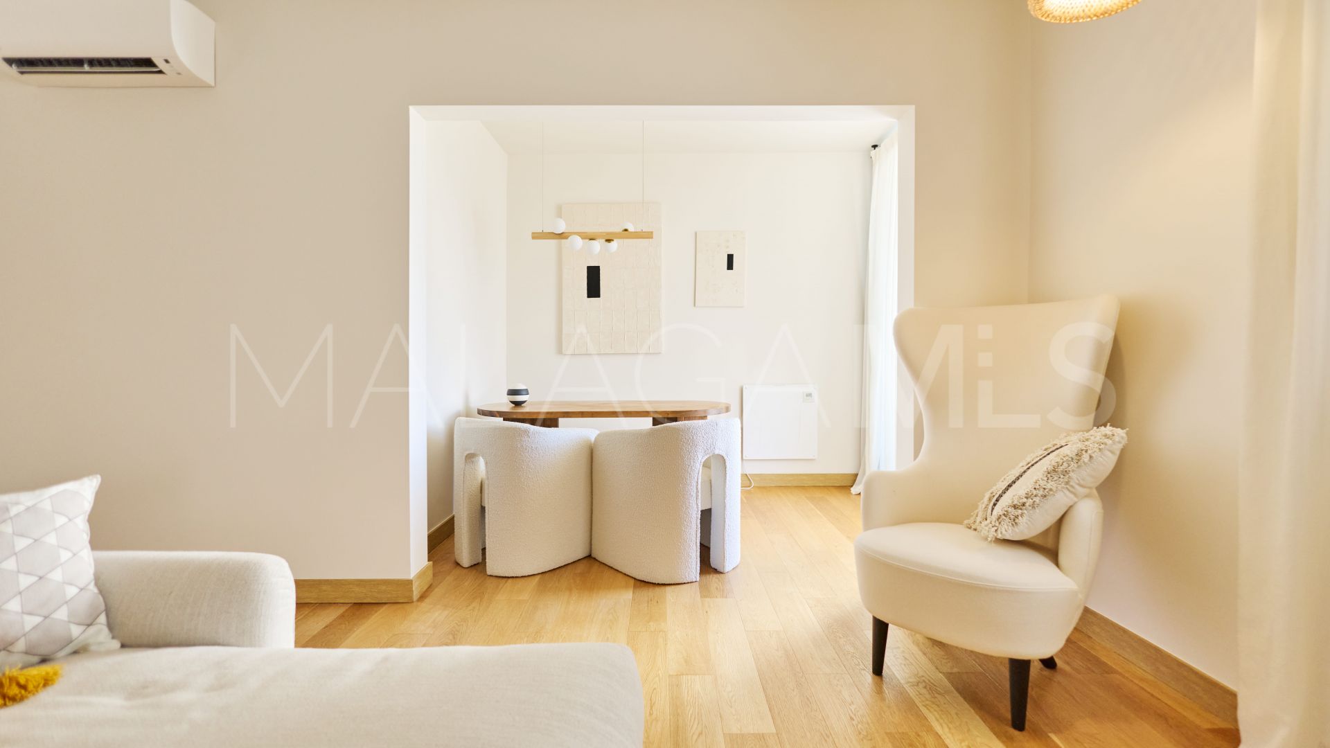 Lägenhet for sale in Playas del Duque