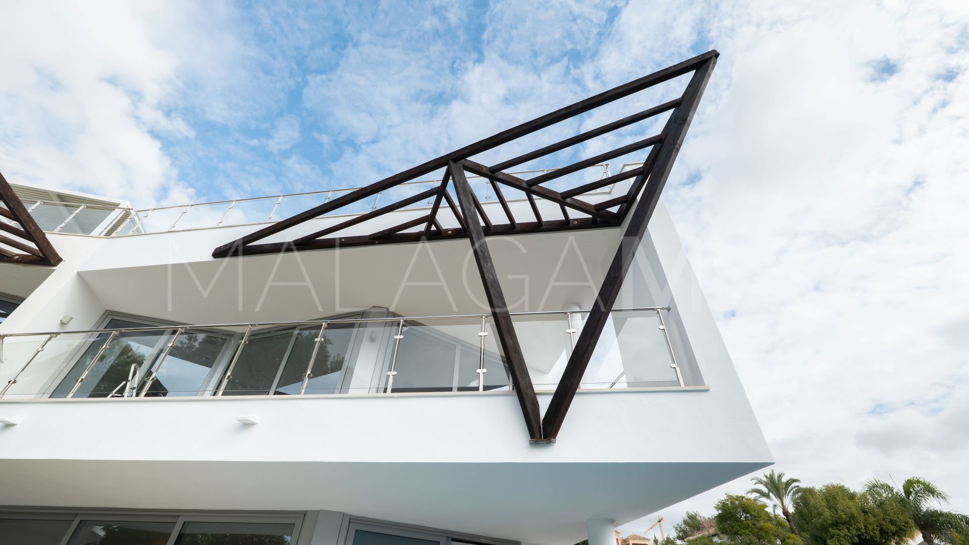 Town house for sale in Meisho Hills