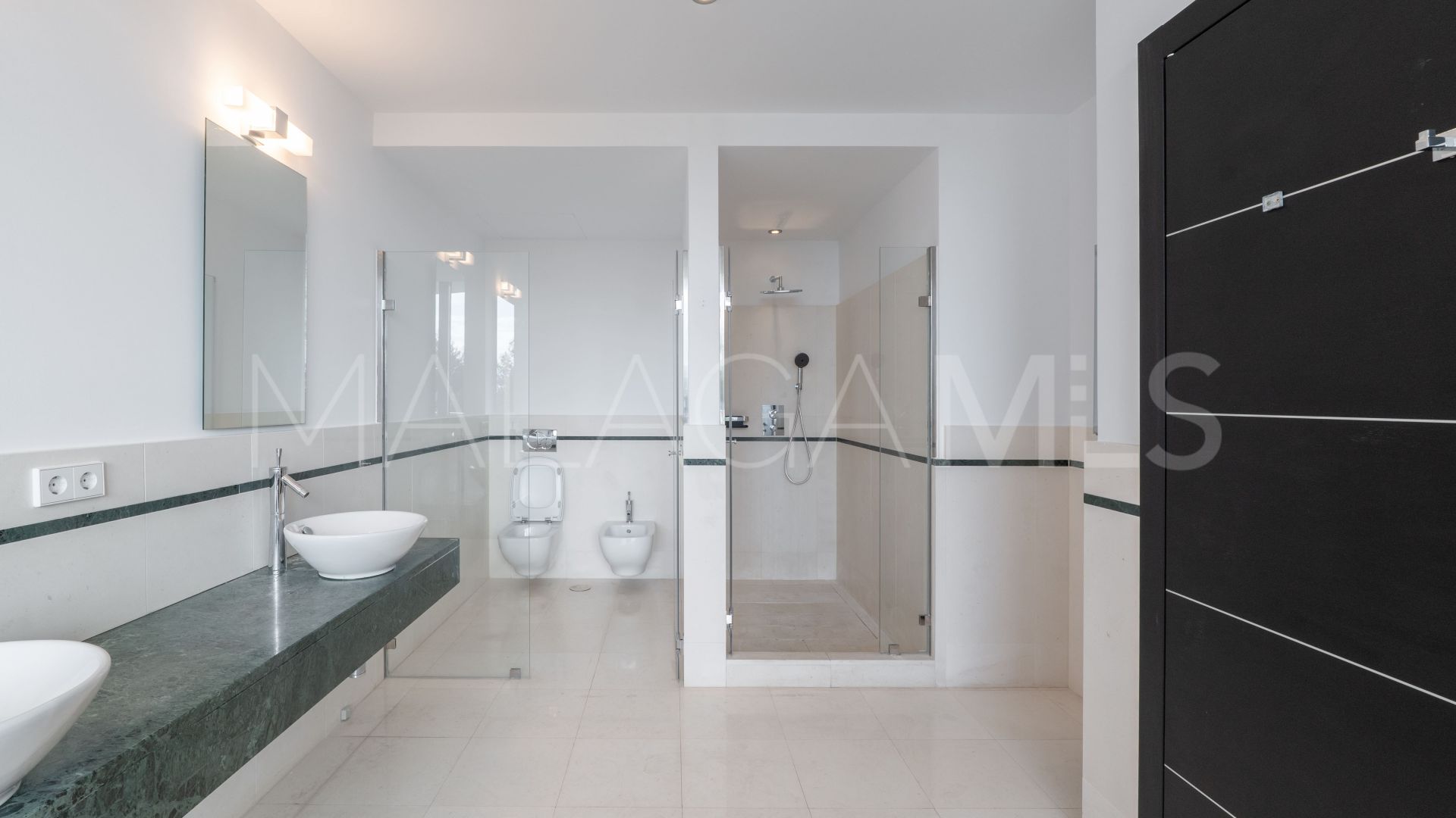 Town house for sale in Meisho Hills