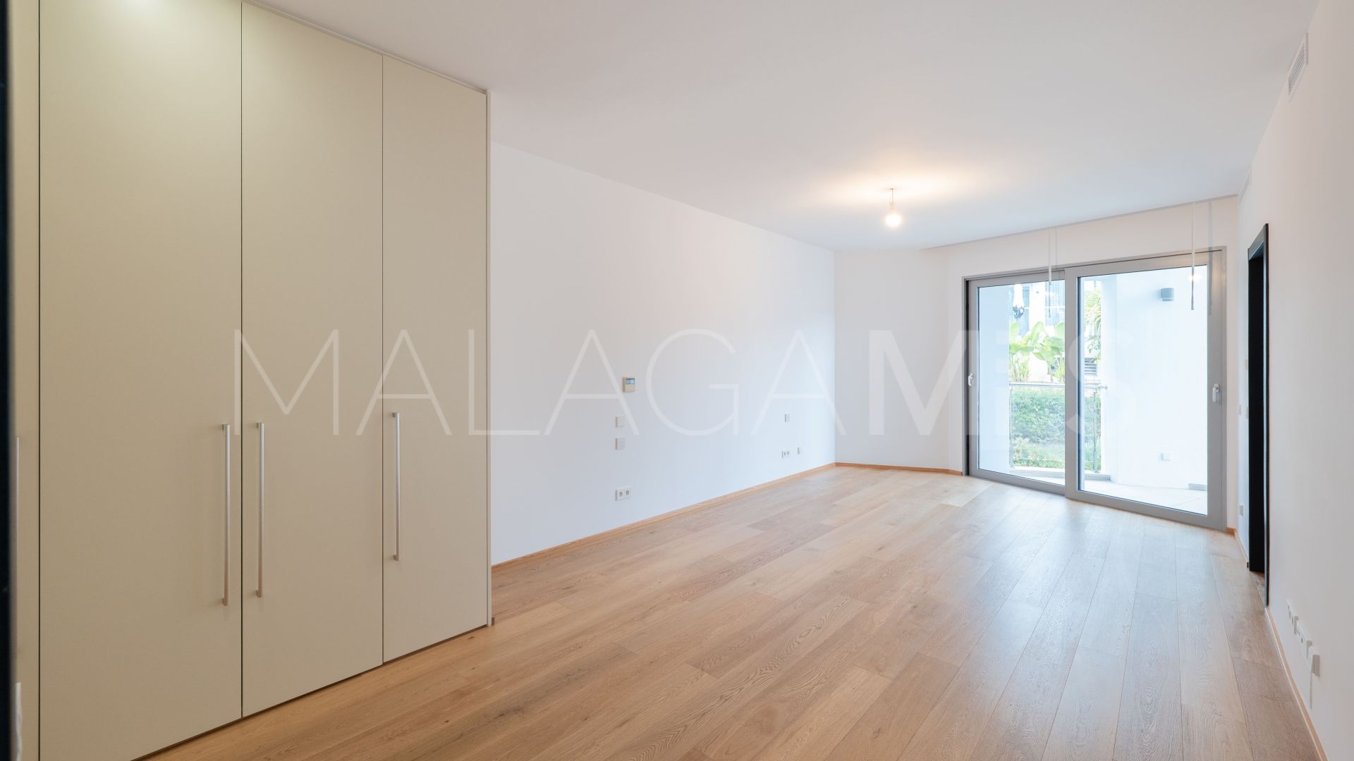 Town house for sale in Meisho Hills