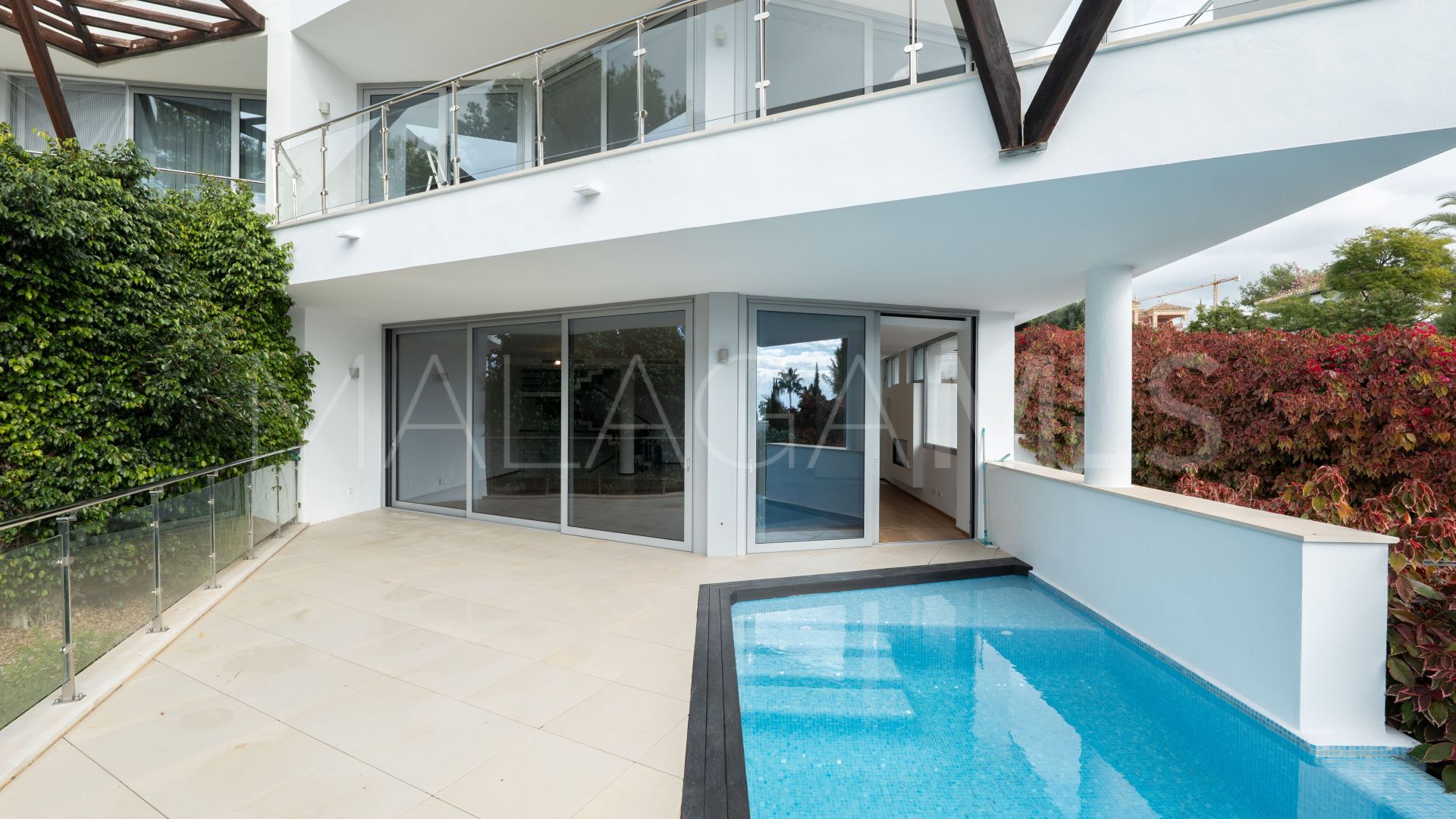 Town house for sale in Meisho Hills