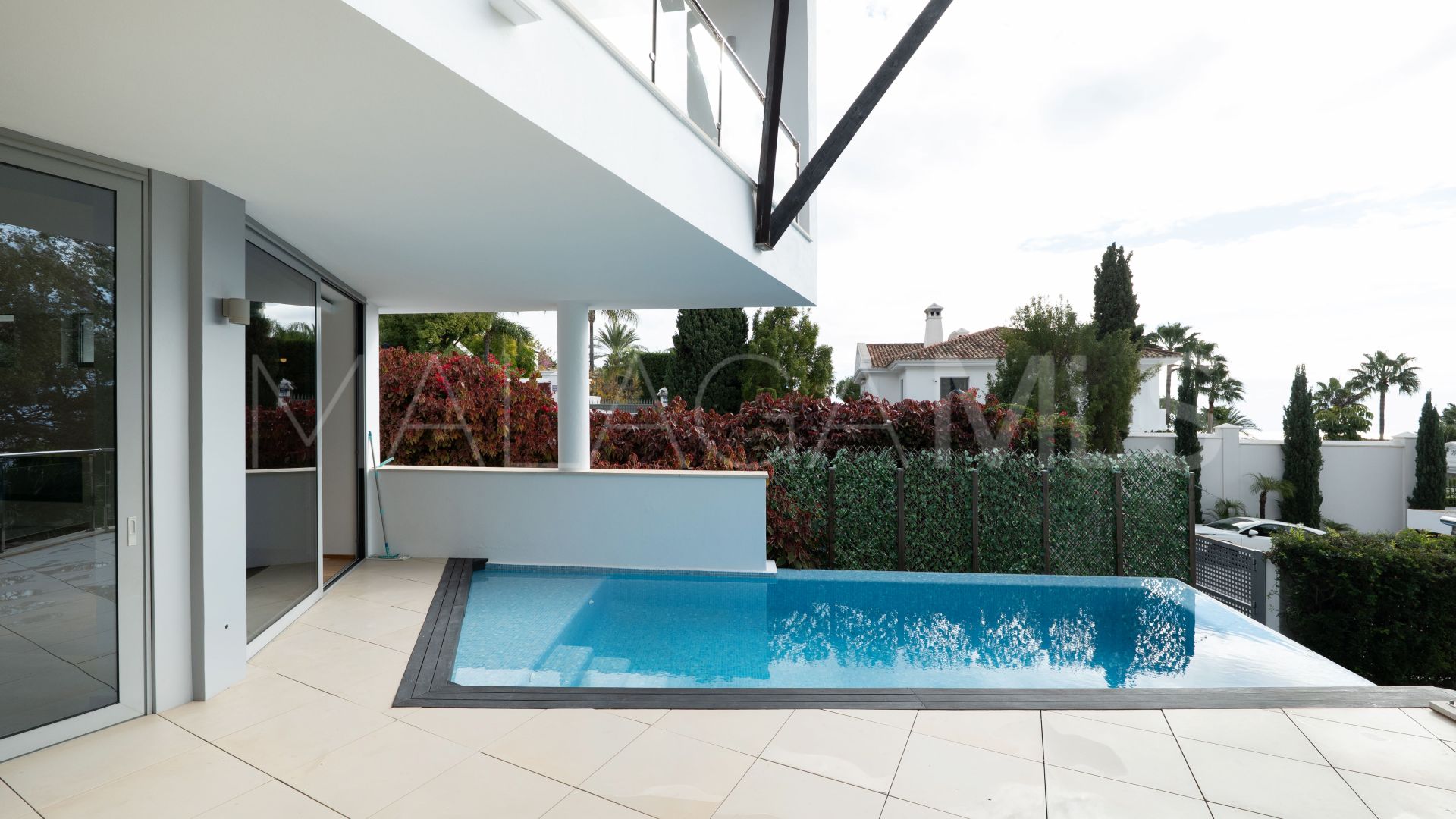 Town house for sale in Meisho Hills