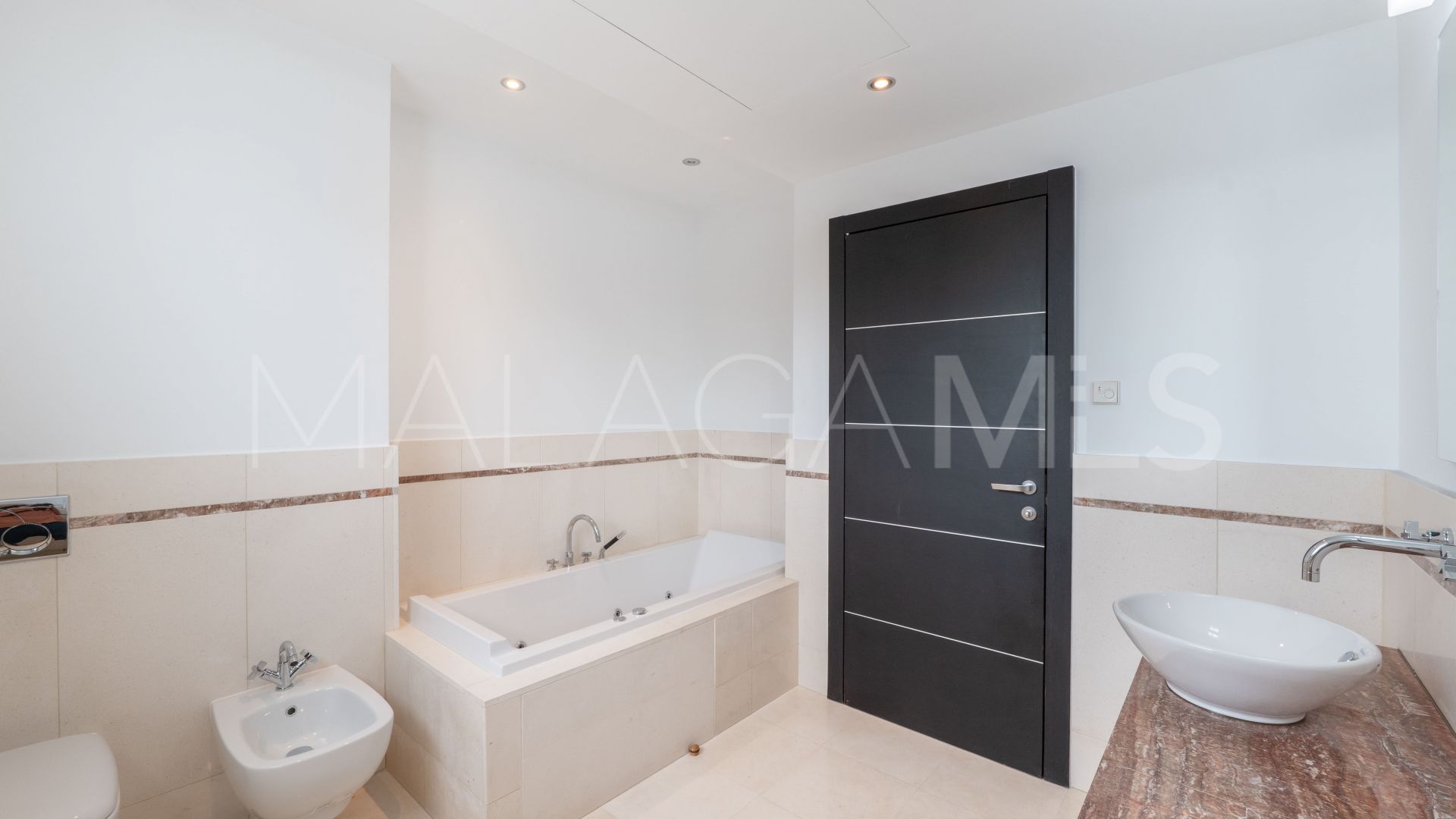 Town house for sale in Meisho Hills