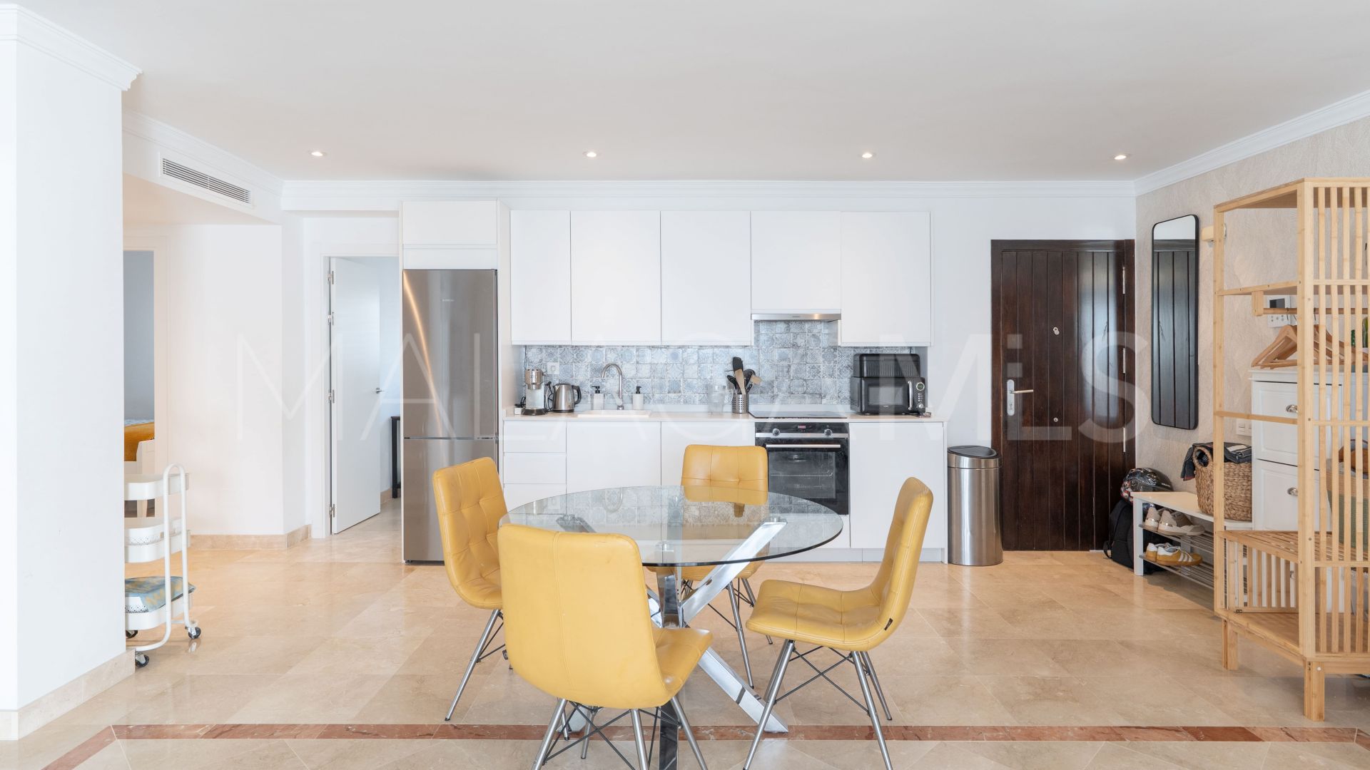 Se vende apartamento planta baja in Paraiso Pueblo de 3 bedrooms