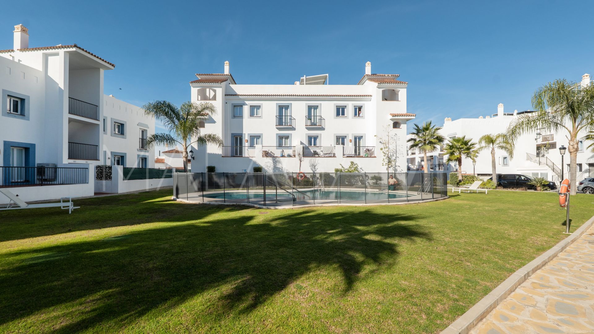 Se vende apartamento planta baja in Paraiso Pueblo de 3 bedrooms