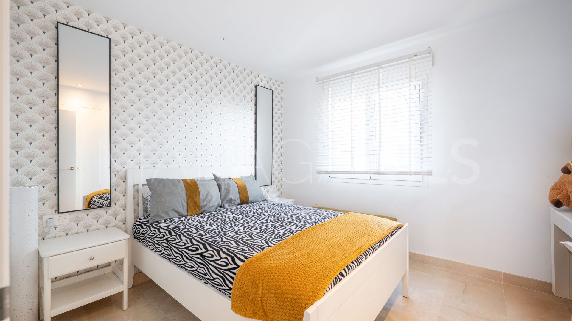 For sale ground floor apartment in Paraiso Pueblo