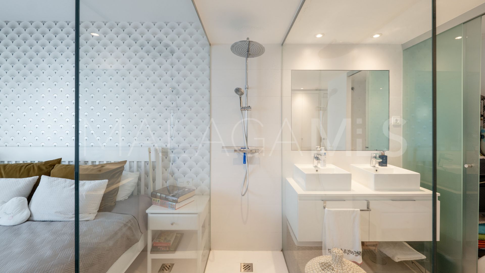 Se vende apartamento planta baja in Paraiso Pueblo de 3 bedrooms