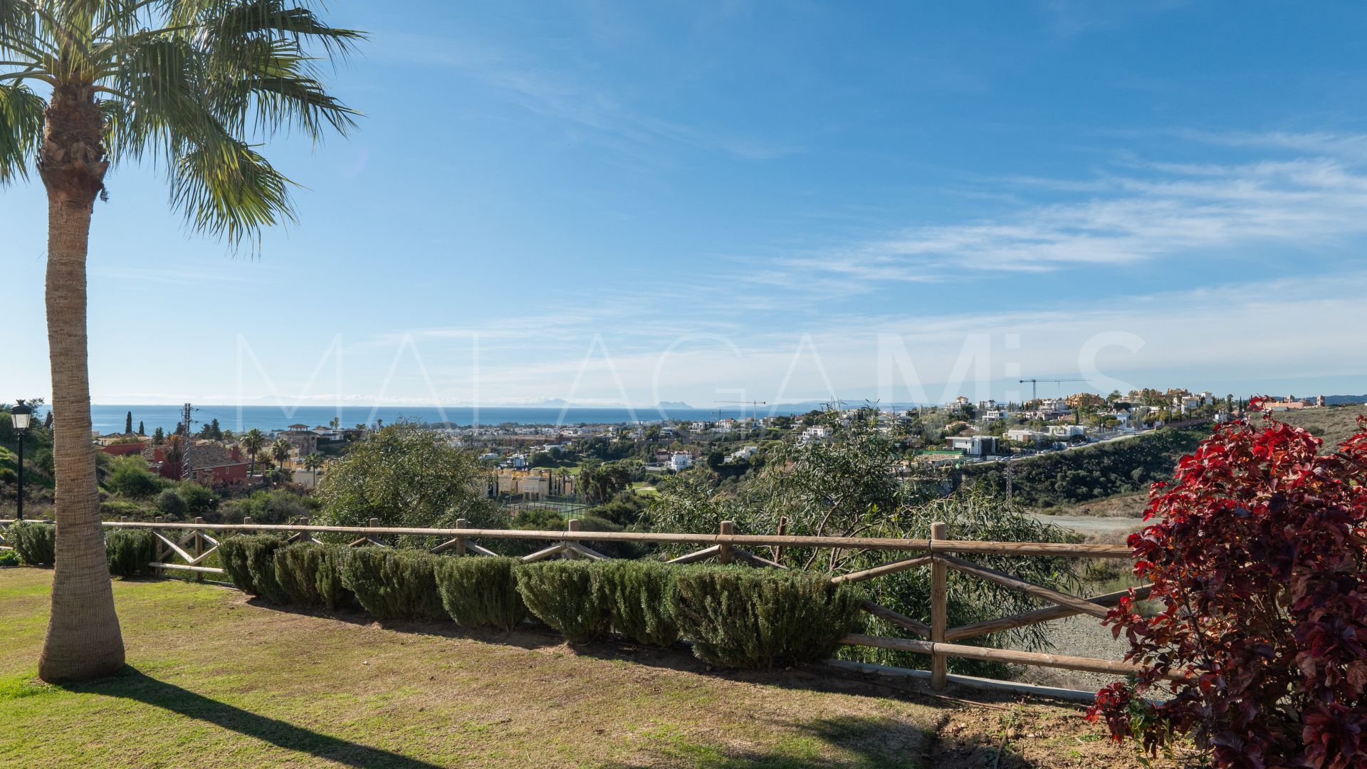 Se vende apartamento planta baja in Paraiso Pueblo de 3 bedrooms